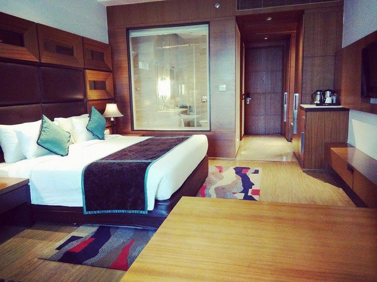 City Park Resort Bahādurgarh エクステリア 写真
