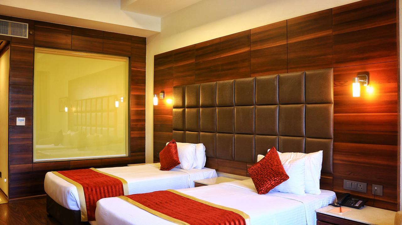 City Park Resort Bahādurgarh エクステリア 写真