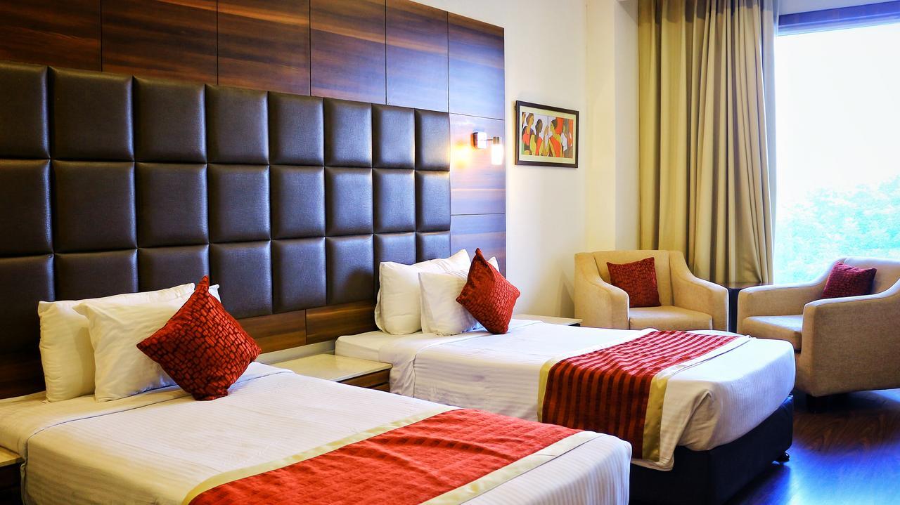 City Park Resort Bahādurgarh エクステリア 写真