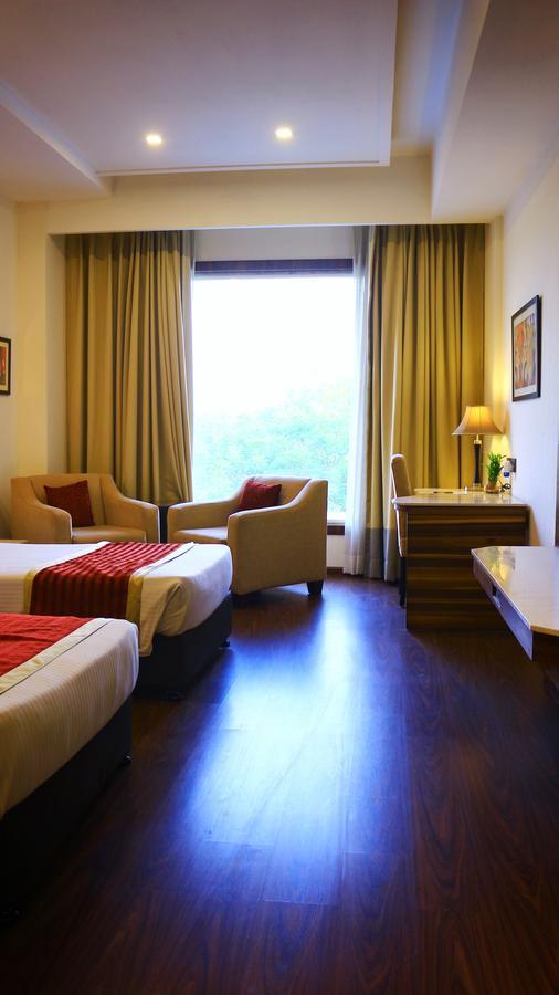 City Park Resort Bahādurgarh エクステリア 写真