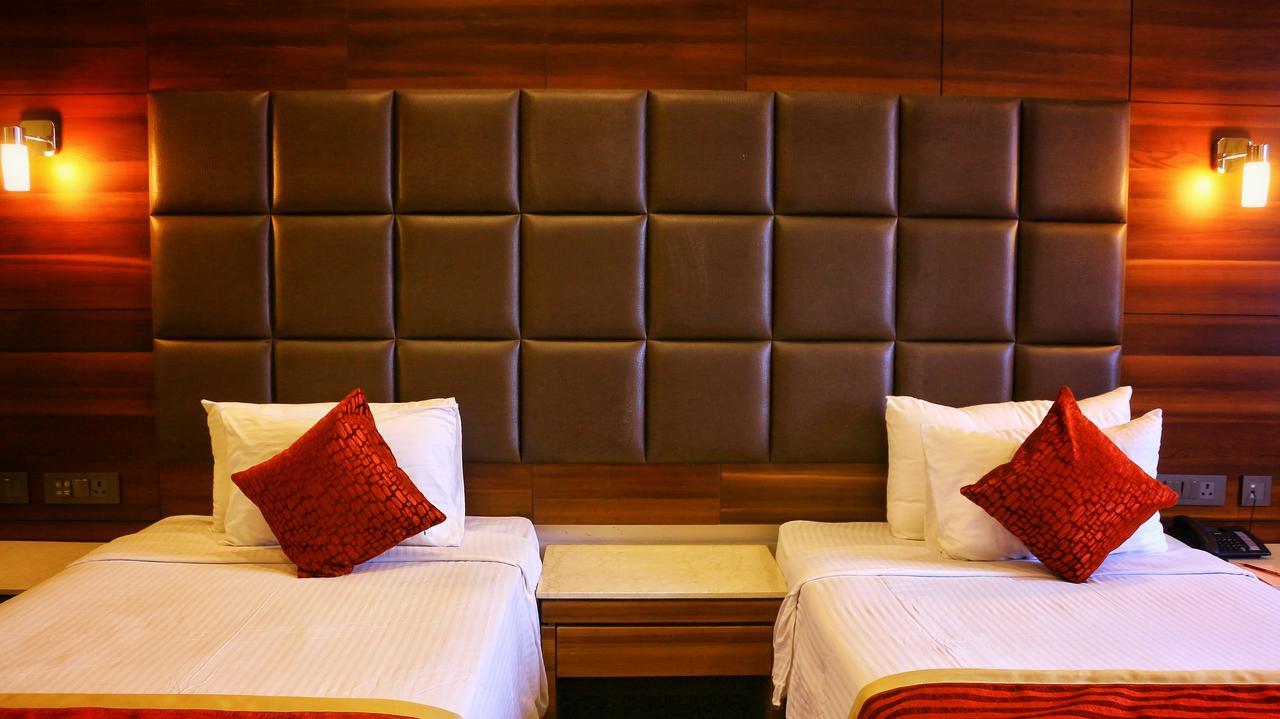 City Park Resort Bahādurgarh エクステリア 写真