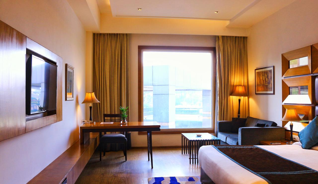 City Park Resort Bahādurgarh エクステリア 写真